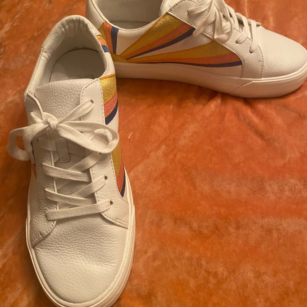 7.5 women’s sneakers